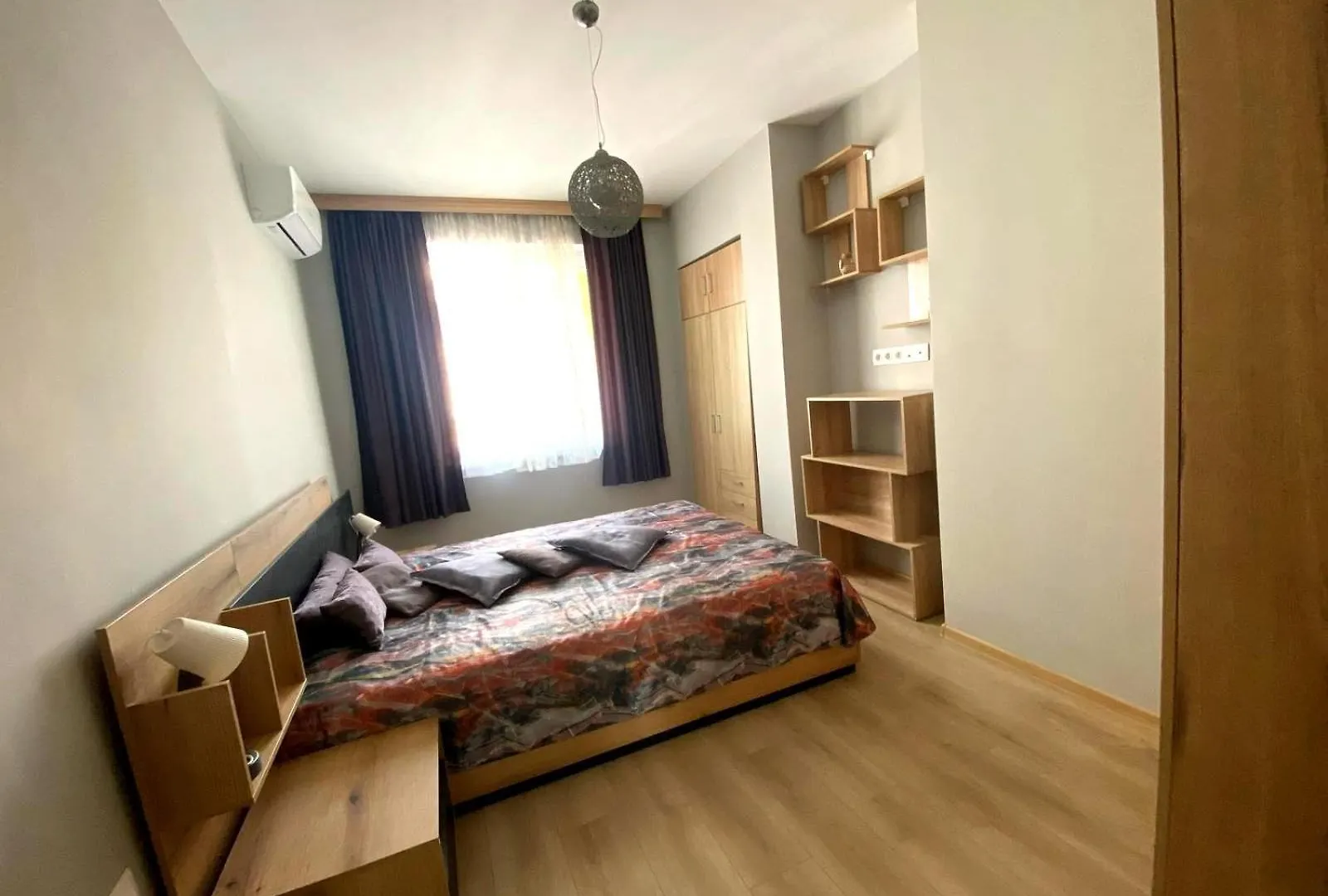 Sun And Serenity - Beach, Park, City Varna Apartment