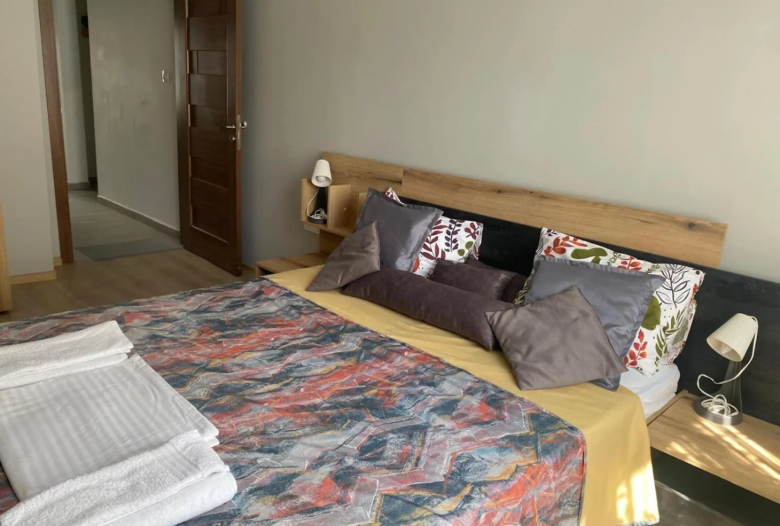 Sun And Serenity - Beach, Park, City Varna Apartment